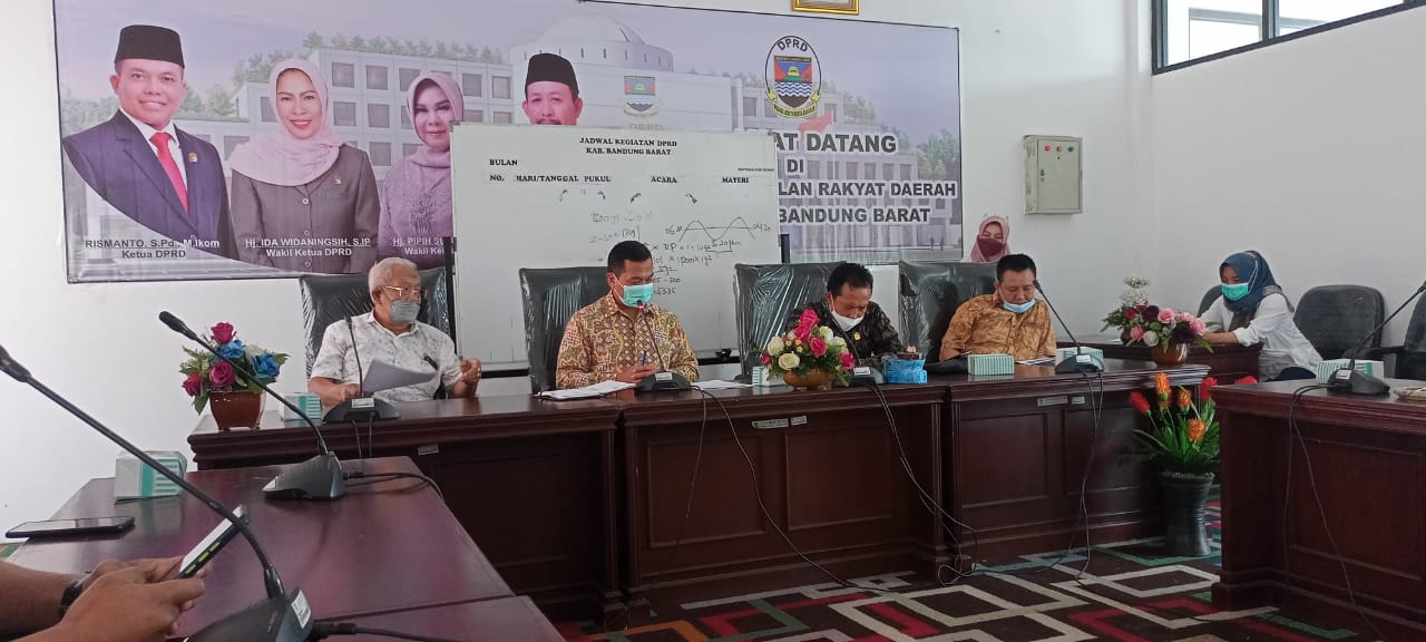 audiensi-pwi-kbb-dengan-dprd-kbb-21101302070683.jpeg