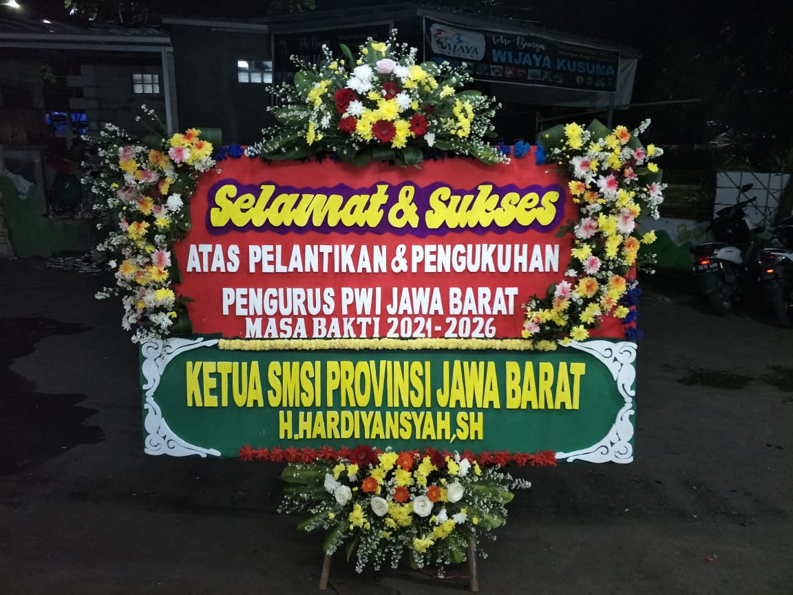karangan-bunga-pelantikan-dan-pengukuhan-pengurus-pwi-jawa-barat-2021-2026-21102602075589.jpeg